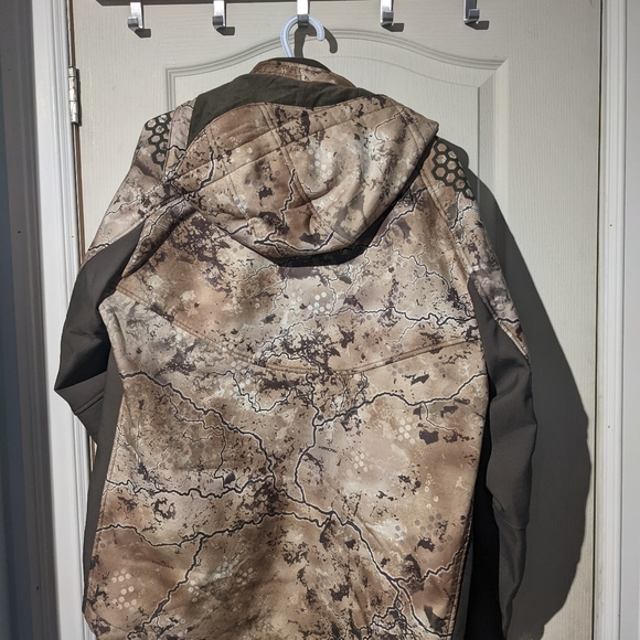 PNUMA - Waypoint Jacket - NWOT - Picture 2 of 5